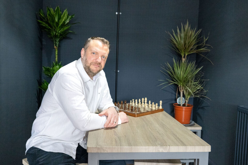 Steven Parker from Phonetic Digital at Mackie's Corner